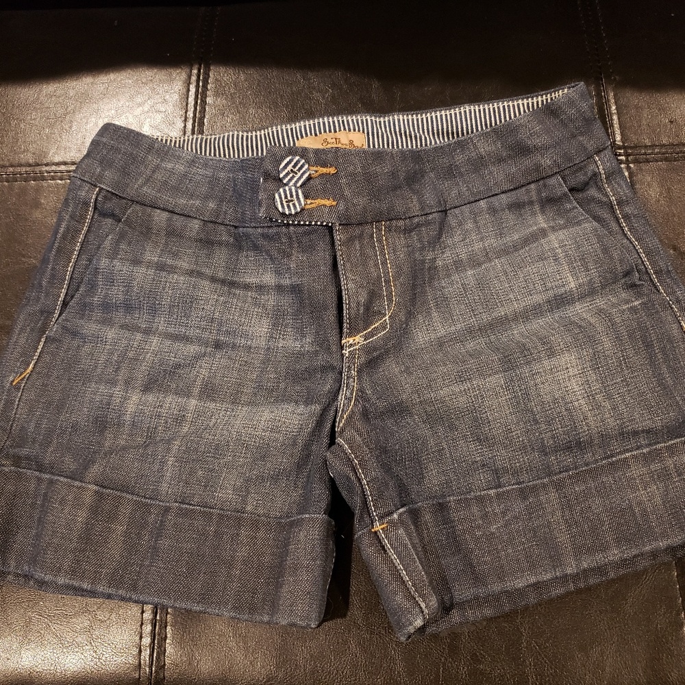 See Thru Soul STS Denim Shorts cuff Sz 28 stretch